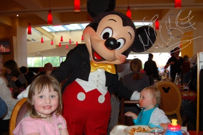 Cafe Mickey at Disneyland Paris